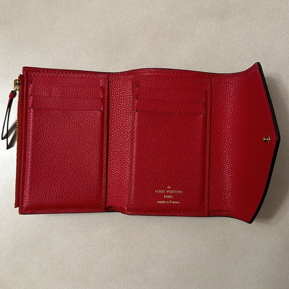 Louis Vuitton Victorine Wallet - Picture 2 of 8